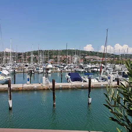 Floating House - Sunset Ferienhaus