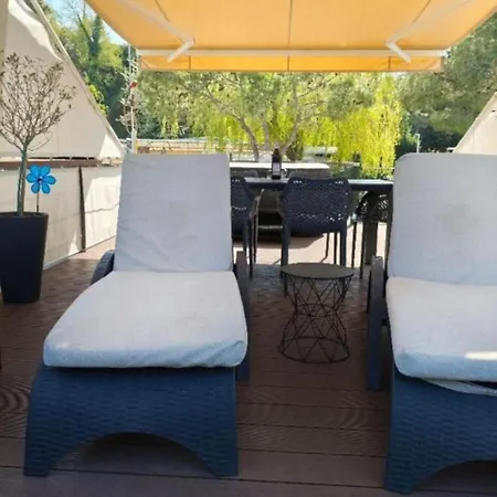 Floating House - Sunset Ferienhaus *