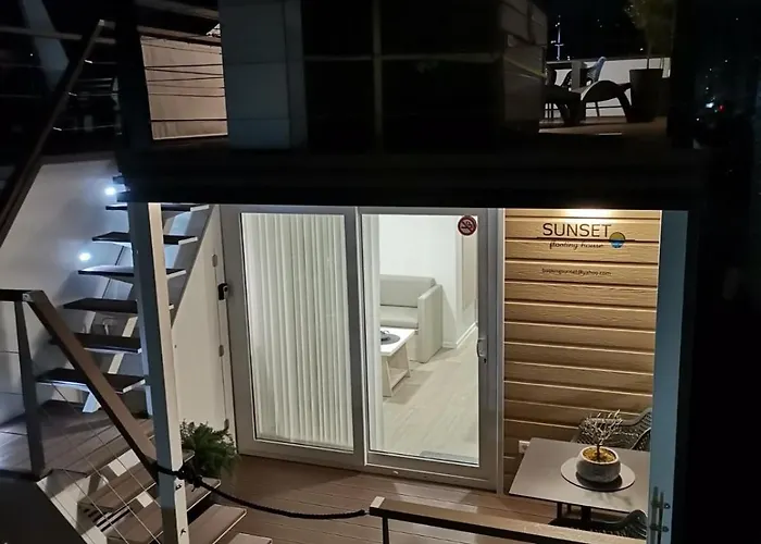 Feriehus Floating House - Sunset