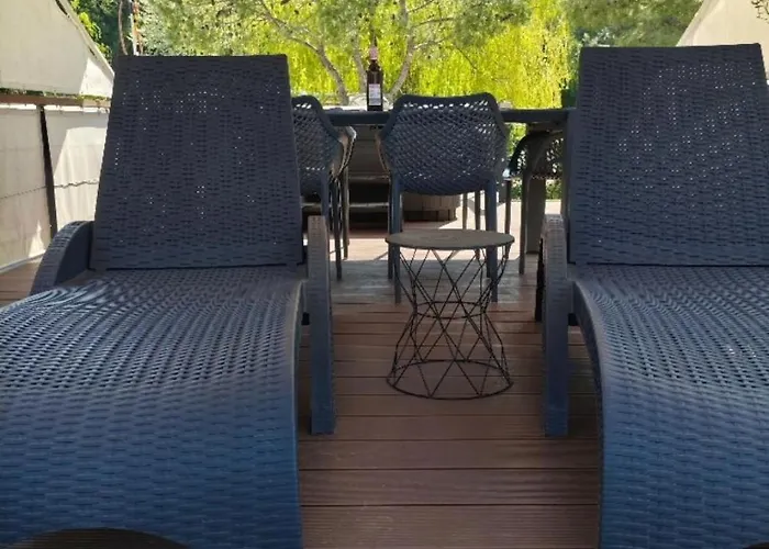 Floating House - Sunset Feriehus