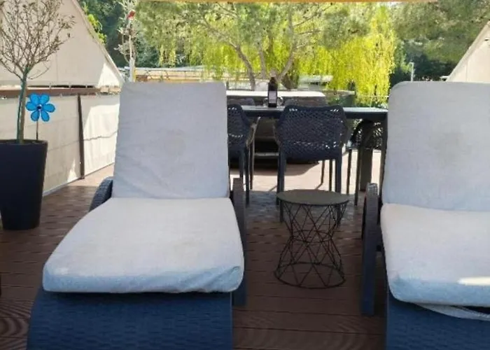 Floating House - Sunset Feriehus *