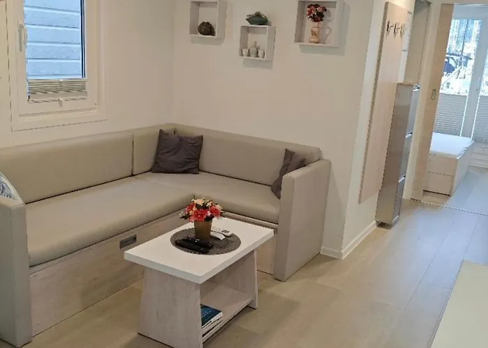 Feriehus Floating House - Sunset Portorož